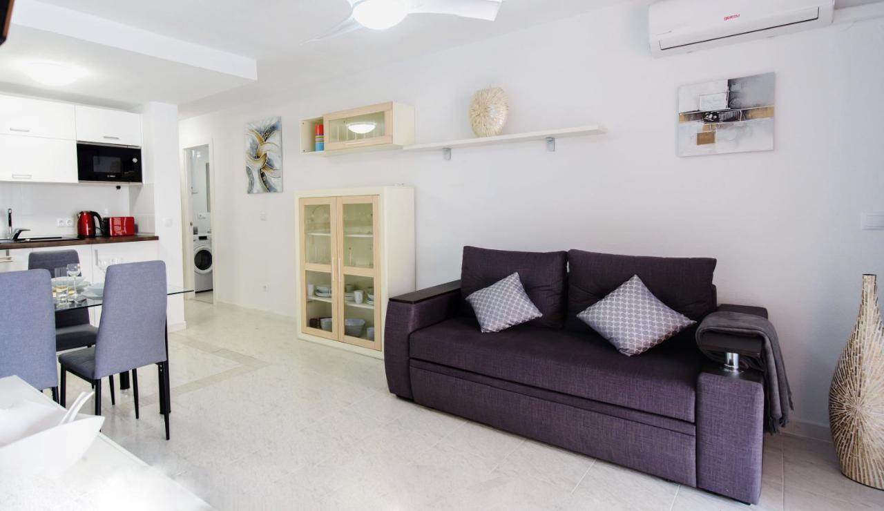 Holiday Suite Playa Del Cura ตอร์เรเวียคา ภายนอก รูปภาพ