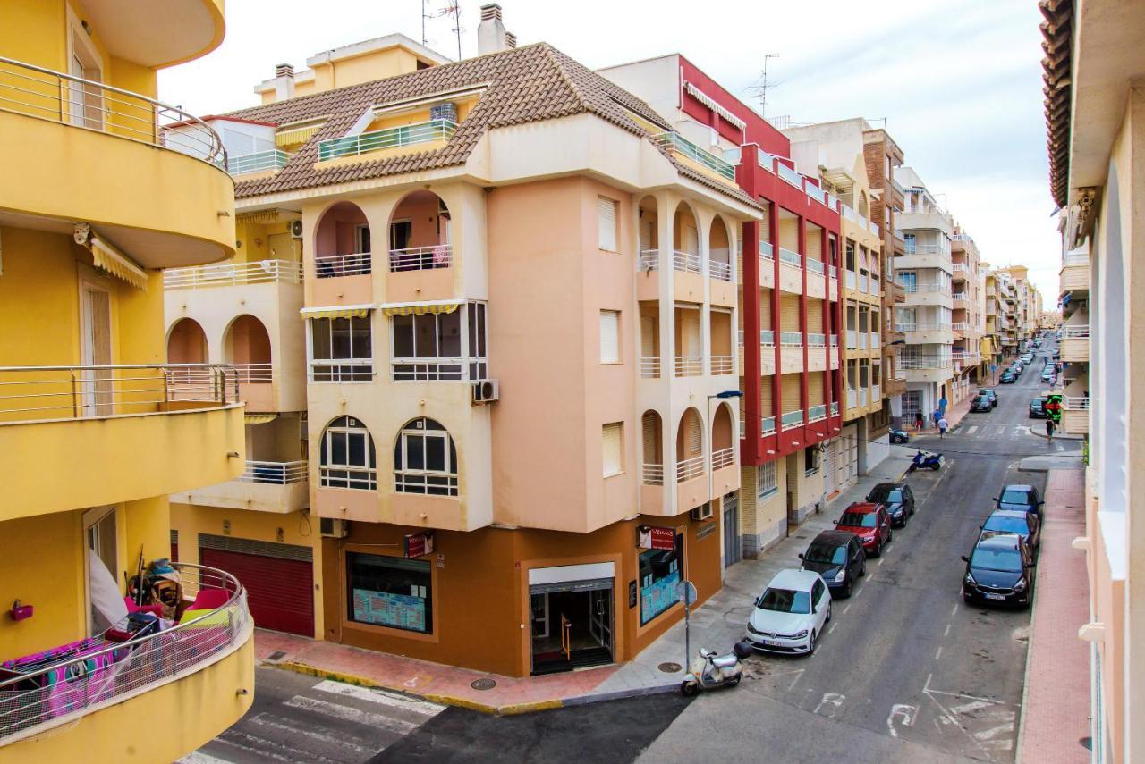 Holiday Suite Playa Del Cura ตอร์เรเวียคา ภายนอก รูปภาพ